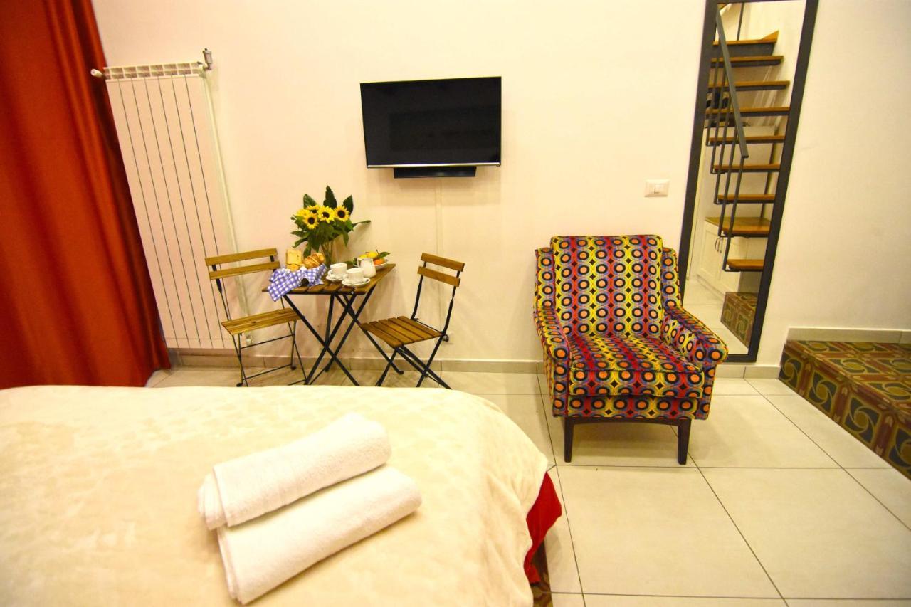 Ninarella Napoli Bed & Breakfast Exterior photo